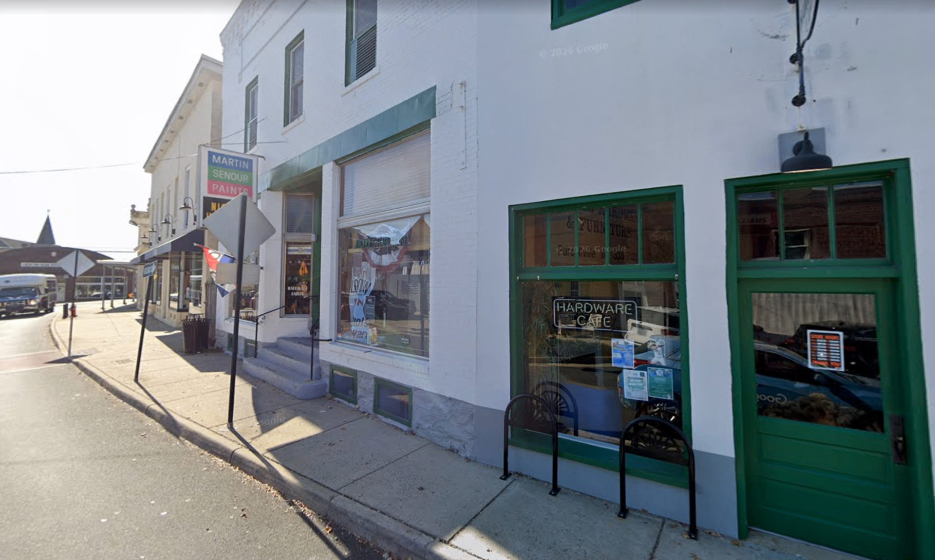 Street view of The Hardware Cafe and Nichols Hardware on 21st Street